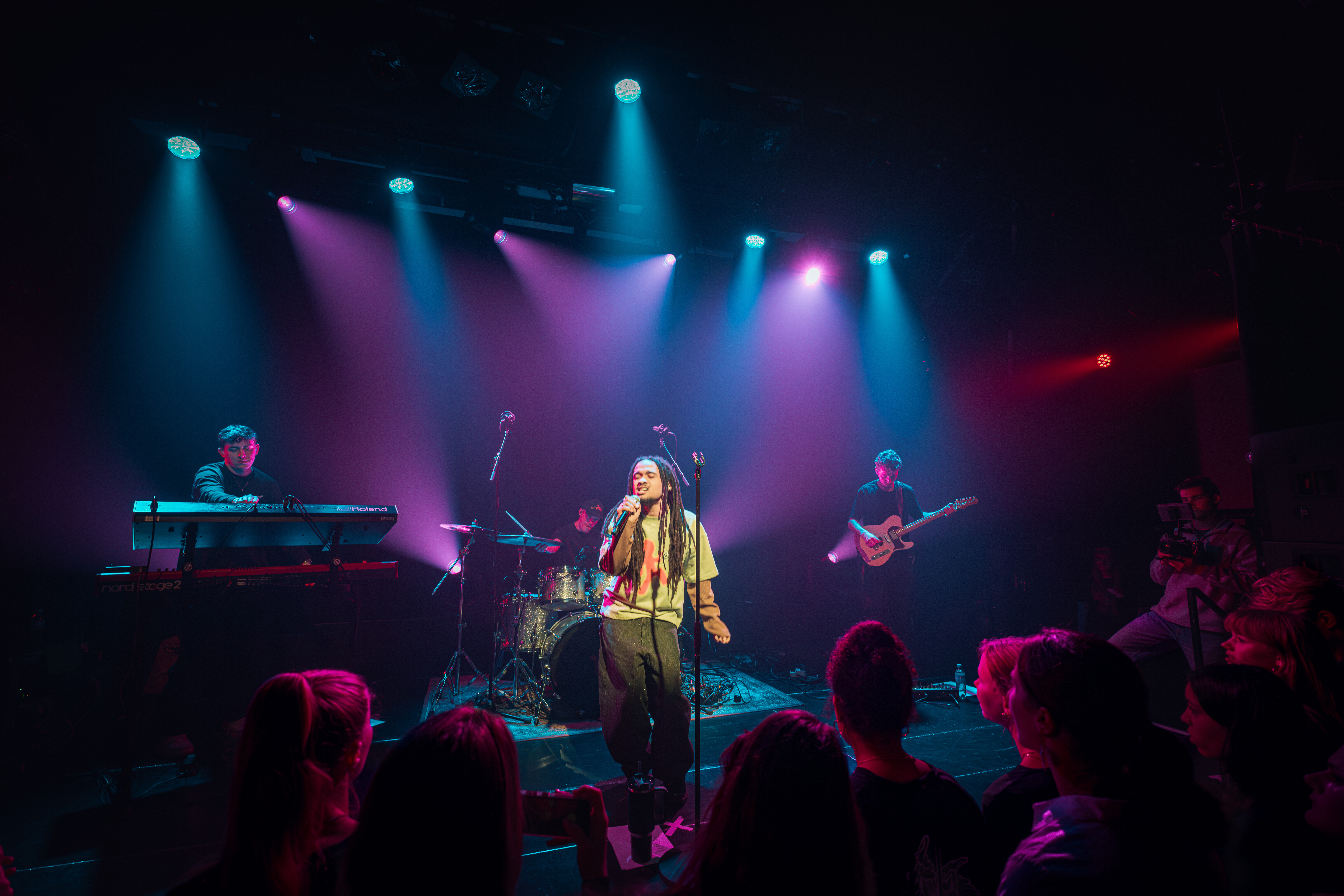 Melkweg Amsterdam — 2024 12 07 Jair Faria Just As I Remember Ep Release — 0003 — Foto 9748