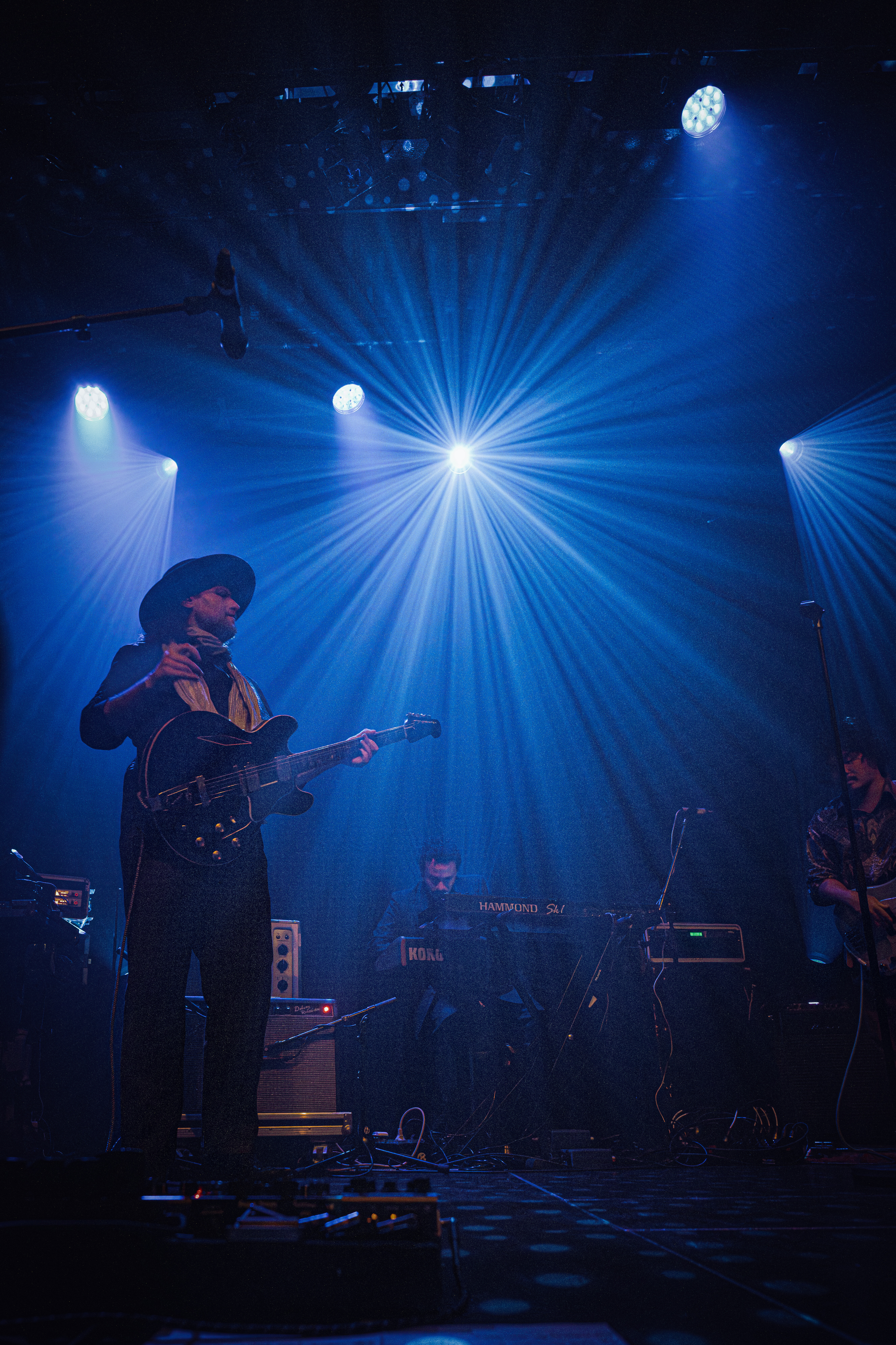 Melkweg Amsterdam — 2024 12 18 Rilan And The Bombardiers — 0126 — Foto 0158