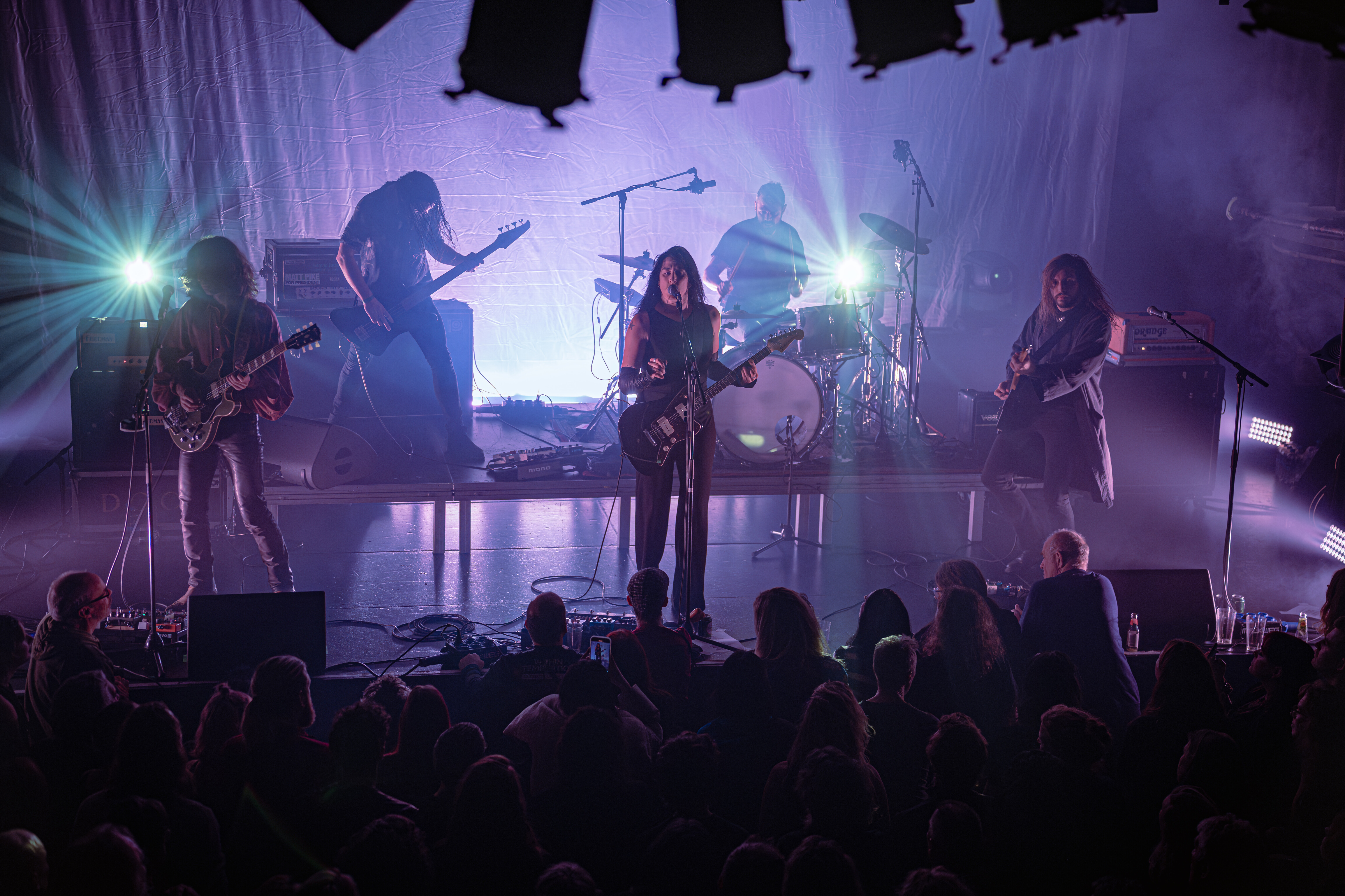 Melkweg Amsterdam — 2024 12 19 Dool Lifeless Past — dool — 0036 — Foto 6355