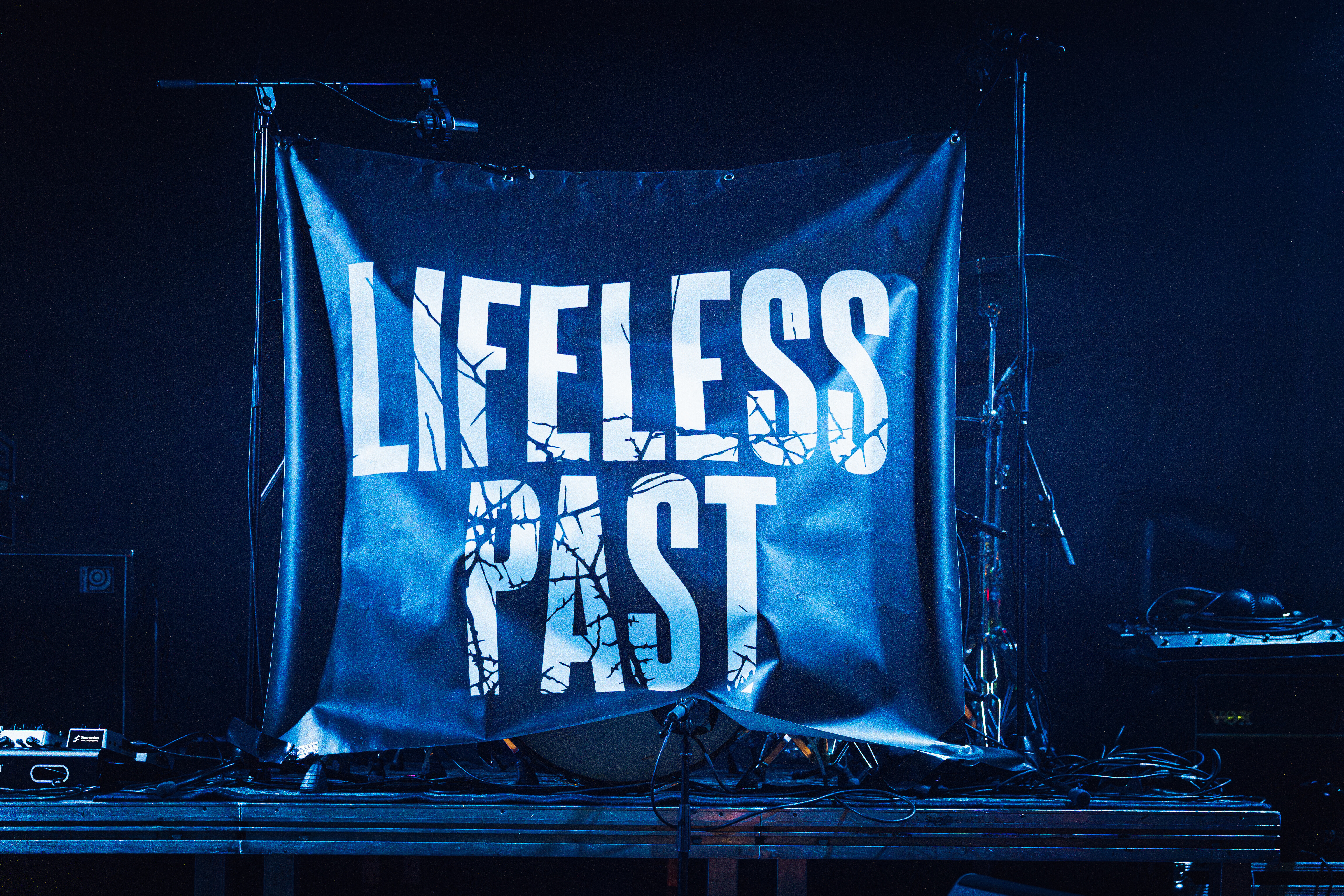 Melkweg Amsterdam — 2024 12 19 Dool Lifeless Past — lifeless Past — 0003 — Foto 5557