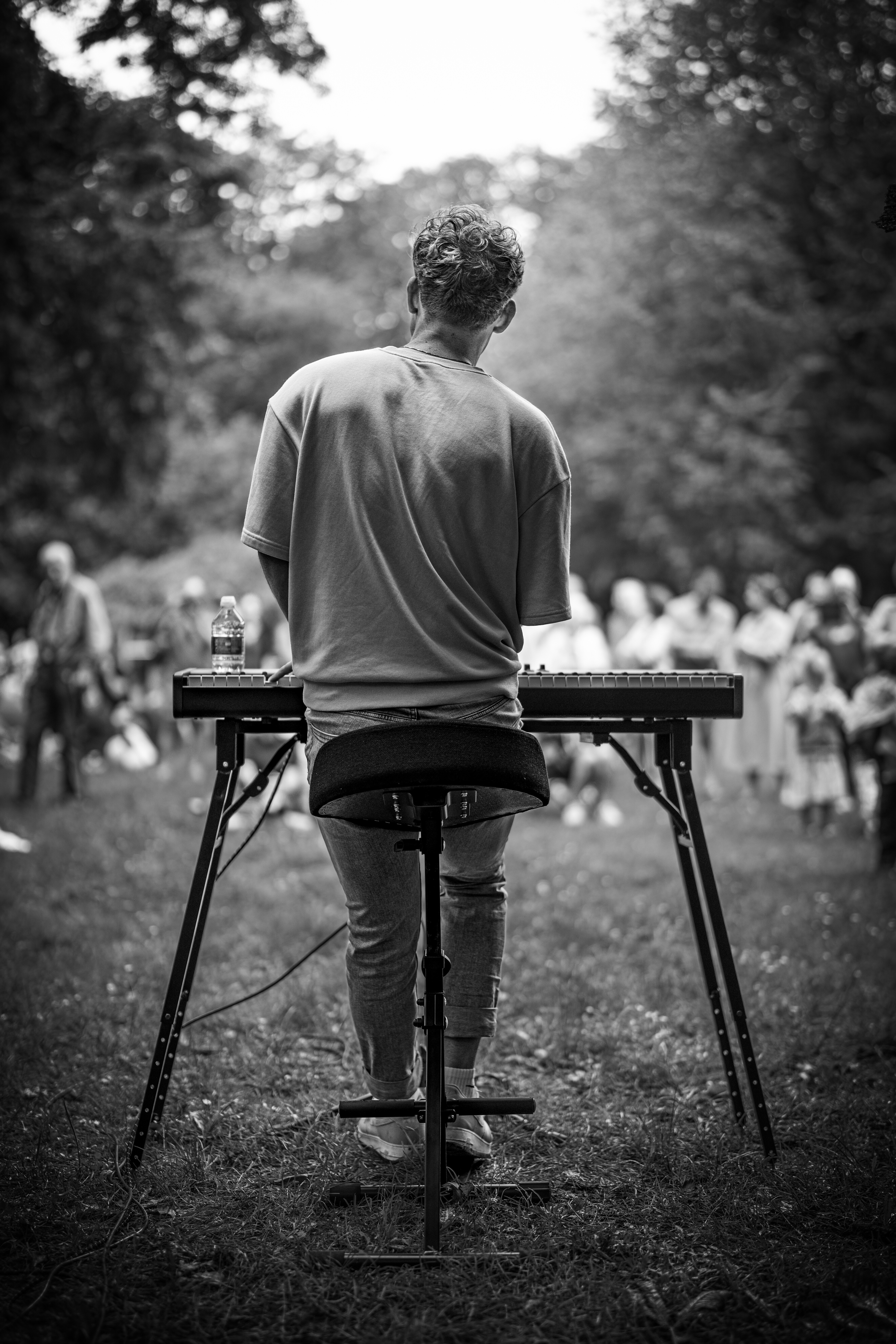 Podium Onder De Boom — 2024 — 0201 — Foto 9416